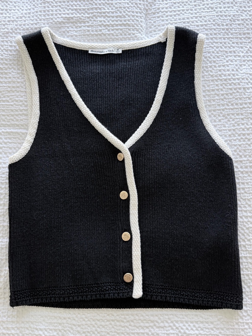 NWT Abercrombie & Fitch Black Knit Tank with Cream Trim - Picture 3 of 8